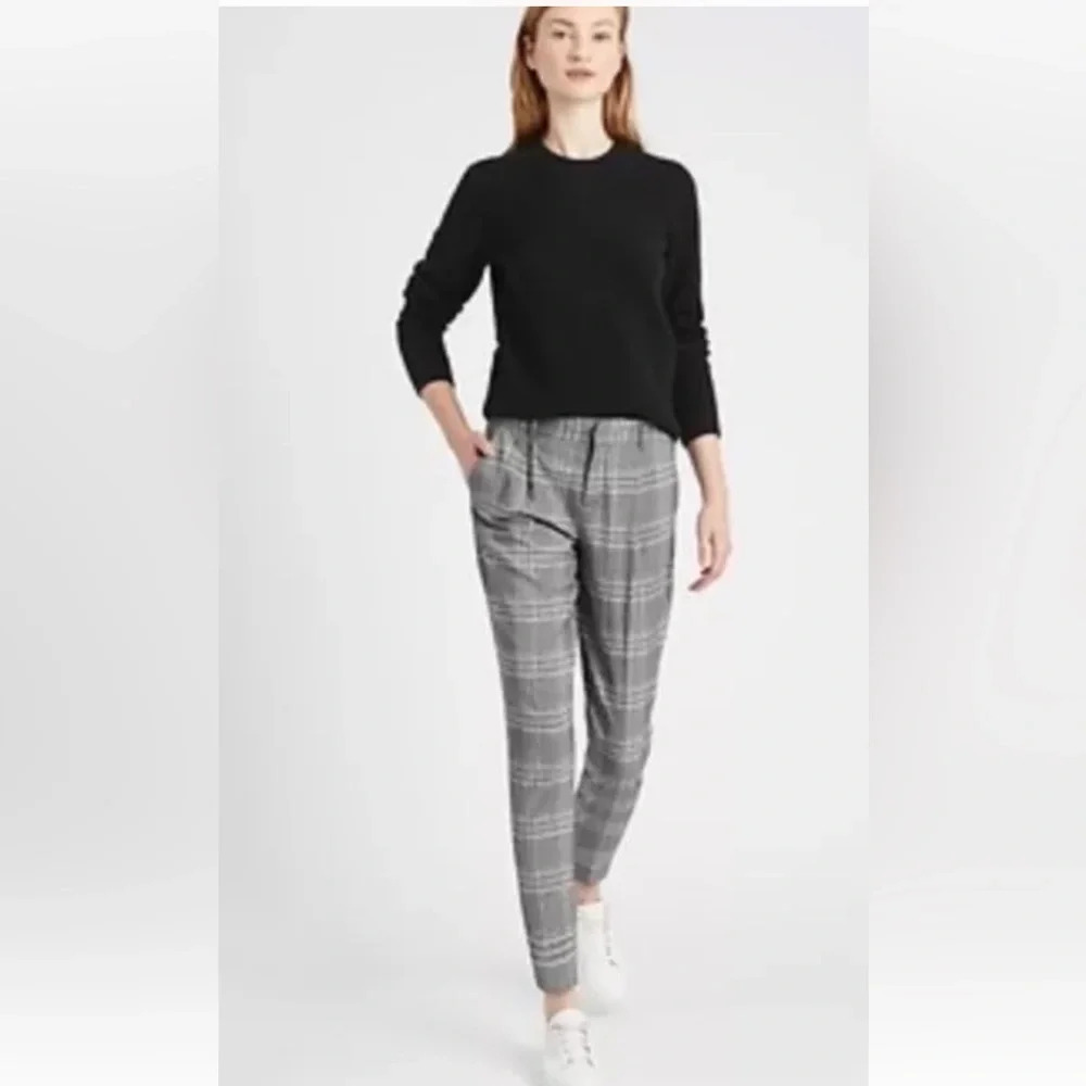 Banana Republic Plaid High Rise Pleated Tapered Ankle Pants‎ Womens 4 (1565)